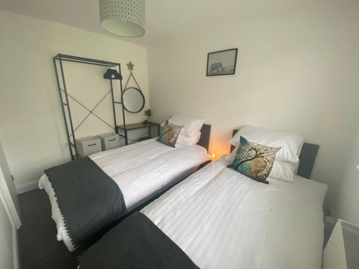Beau - Brambles Chine, Colwell Bay - 5 Star Wifi - Short Walk To The Hut And Beach - 1 Night Stays Available - Ferry Offers فريشووتر المظهر الخارجي الصورة